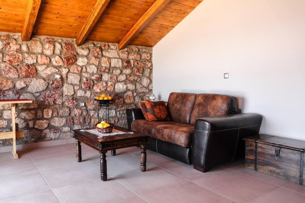Вилла Petronas Land House 2 Архангелос Экстерьер фото